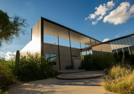 Image of building on the Scottsdale Community College campus