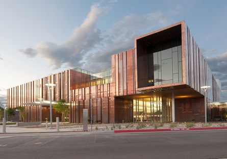 Exterior image of South Mountain Community College building